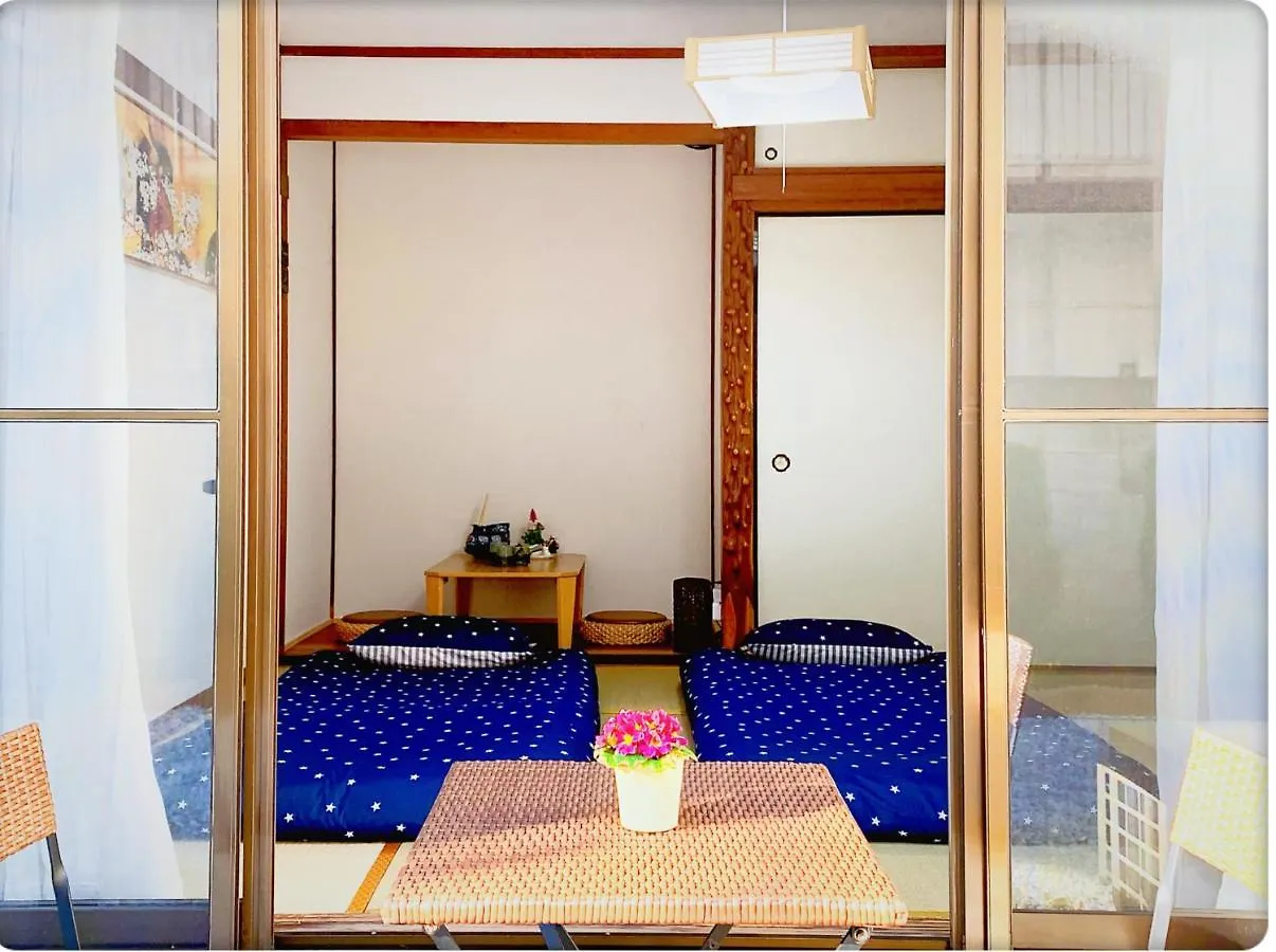 Louis House: Shinjuku-Shibuya Convenience, Steps from Subway Hotel Tokyo Guest house