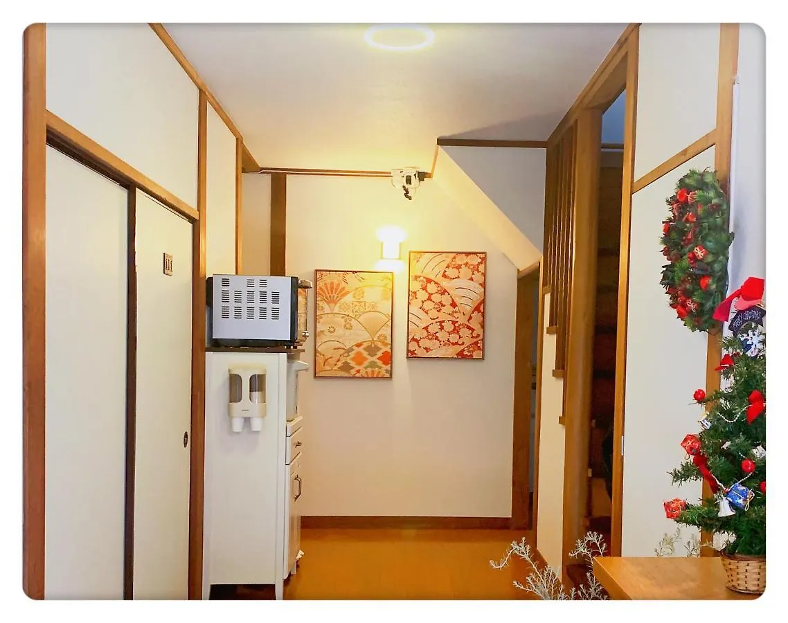 Louis House: Shinjuku-Shibuya Convenience, Steps from Subway Hotel Tokyo 0*,