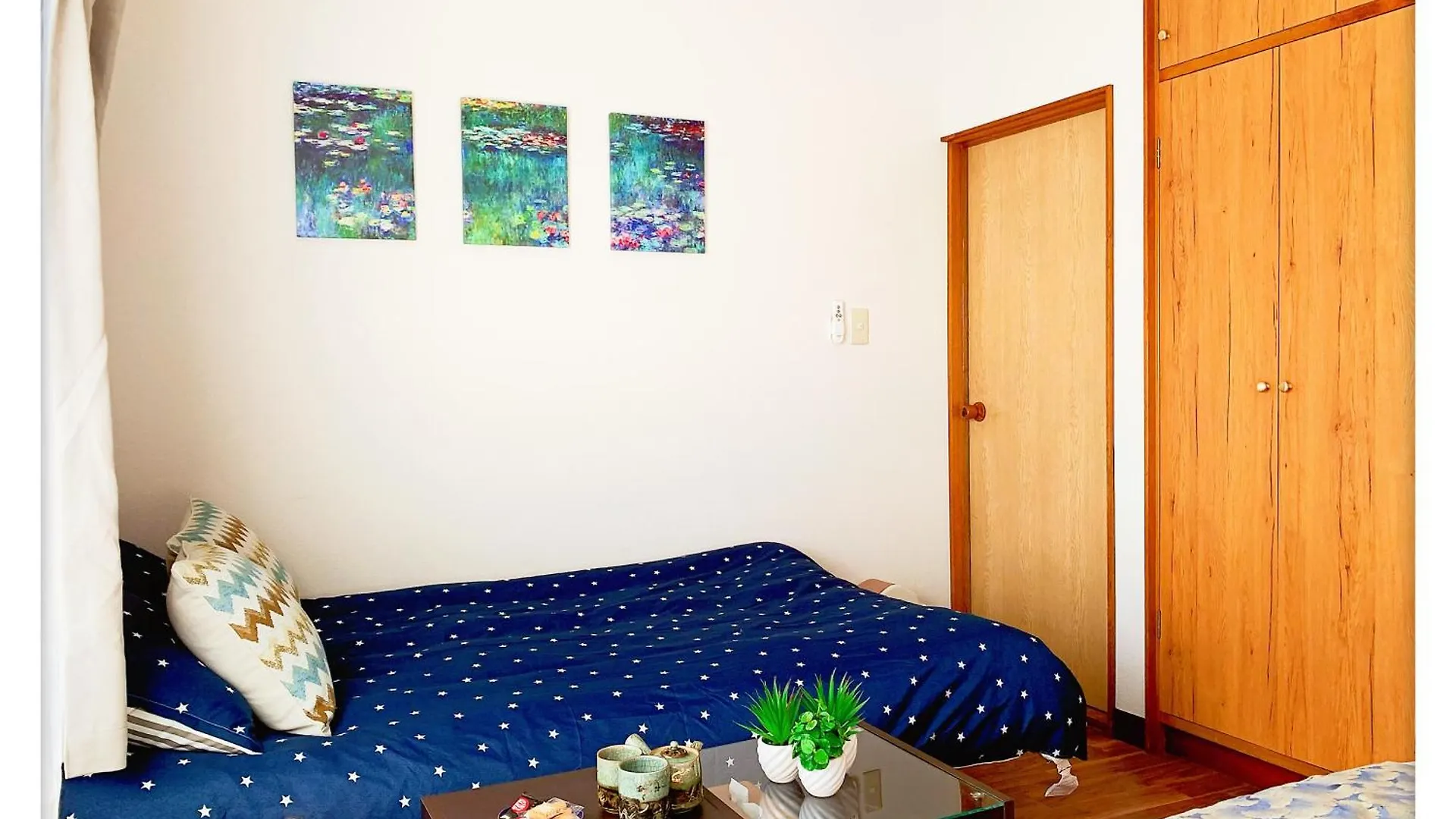 Louis House: Shinjuku-Shibuya Convenience, Steps from Subway Hotel Tokyo Japan
