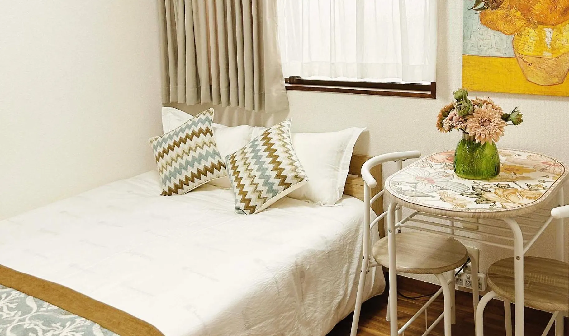 Louis House: Shinjuku-Shibuya Convenience, Steps from Subway Hotel Tokyo Guest house