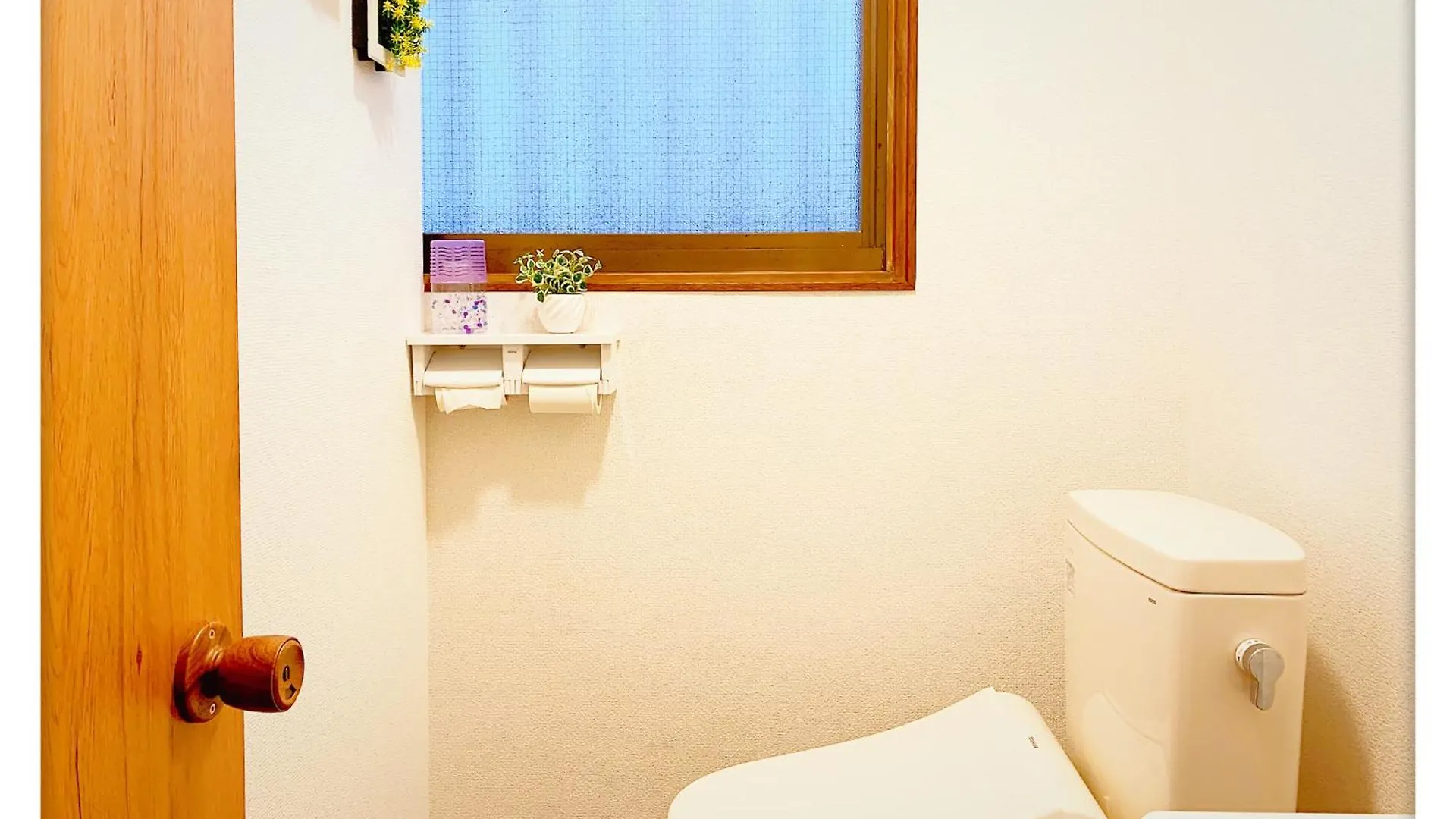 Louis House: Shinjuku-Shibuya Convenience, Steps from Subway Hotel Tokyo